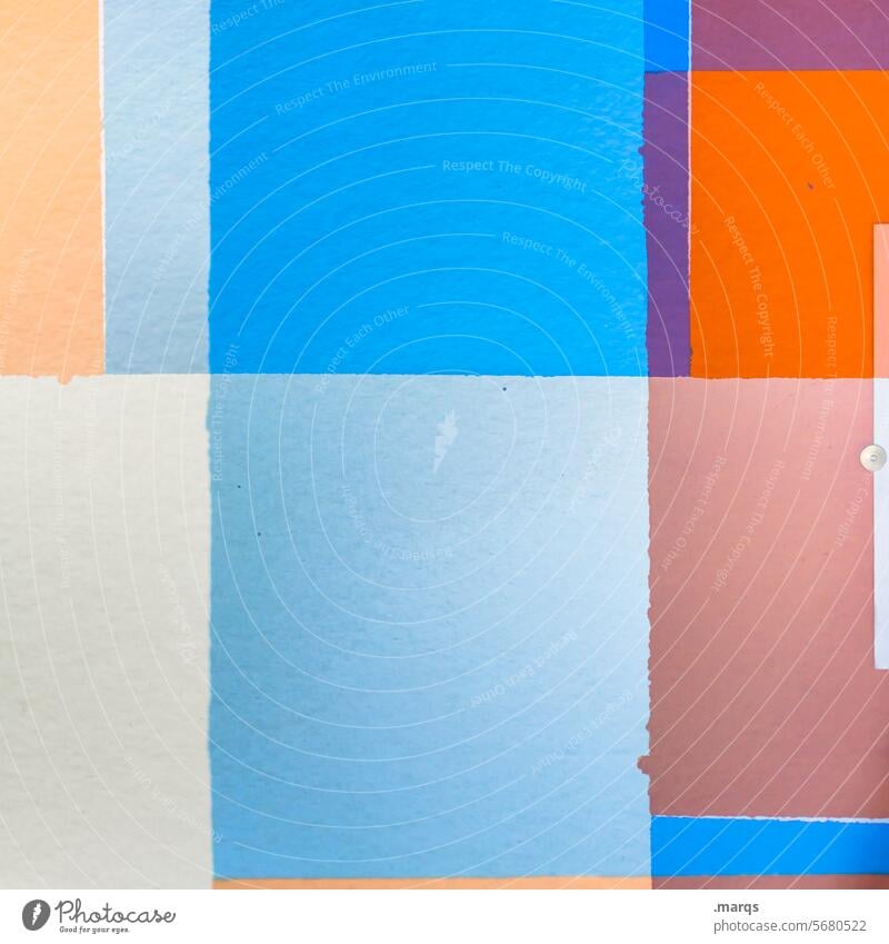 Bunter Anstrich Farbe Wand blau pastell orange lila weiß Formen und Strukturen abstrakt Geometrie Hintergrundbild eckig