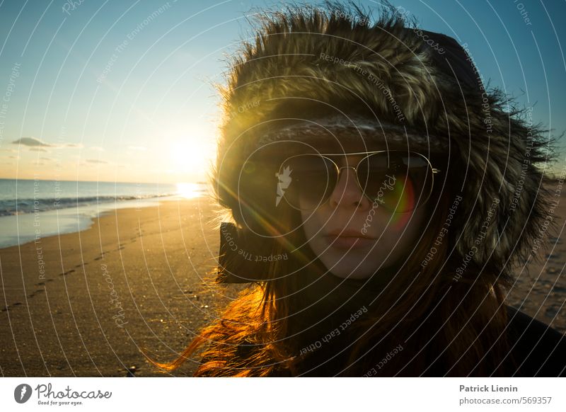 Today Mensch feminin Frau Erwachsene Körper Umwelt Natur Urelemente Sand Luft Himmel Sonne Sonnenaufgang Sonnenuntergang Sommer Wetter Schönes Wetter Pflanze