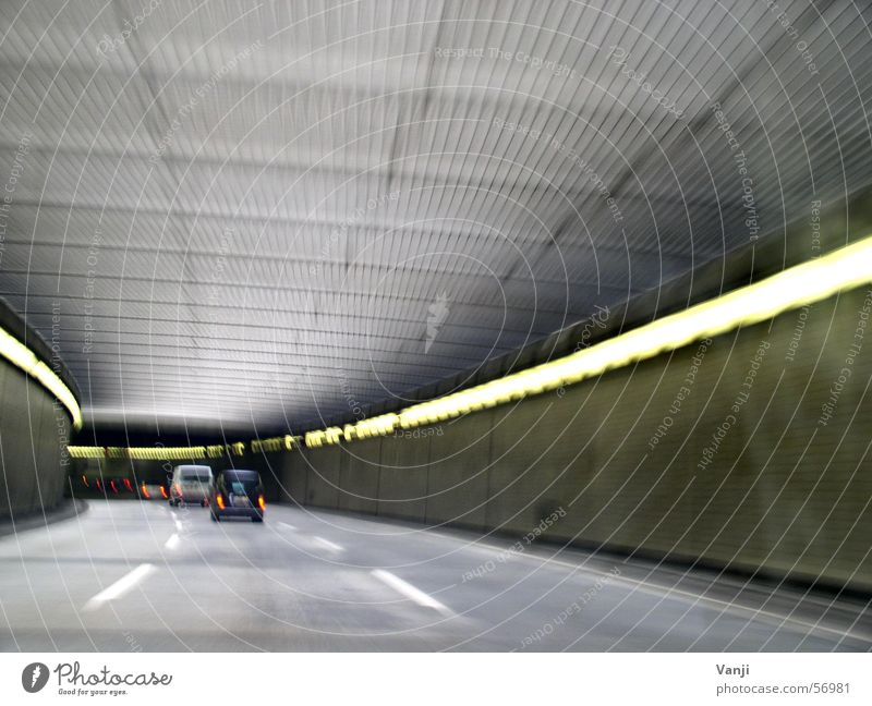 Tunnelblick unterwegs fahren Autofahren Geschwindigkeit Verkehr PKW Straße Ausflug Dynamik Berlin
