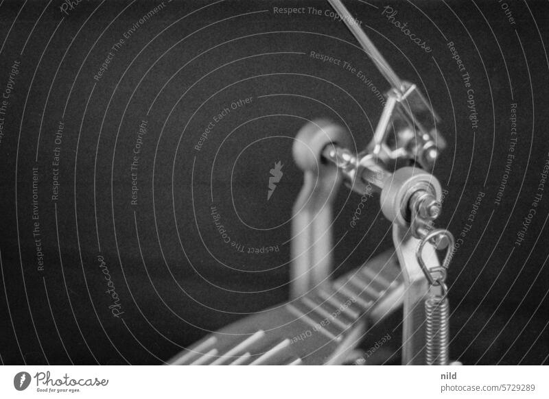 Zerlegen – Reinigen und Fetten – Zusammenbauen – Fußmaschine Schlagzeug VI fussmaschine Schlagzeuger Musik Trommel bassdrum Instrument Rhythmus schlagen