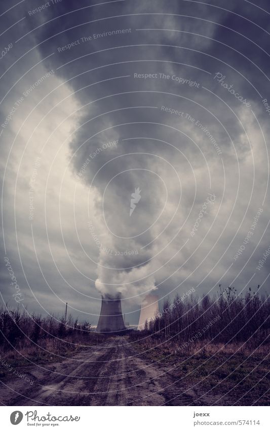 Wolkengenerator Kernkraftwerk Umwelt Landschaft Luft Himmel schlechtes Wetter Feld Wege & Pfade bedrohlich dunkel groß hässlich braun grau schwarz weiß
