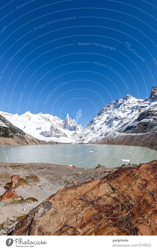 See und Cerro-Turm Berge u. Gebirge Patagonien unverdorben rein abgelegen Felsen Himmel Schnee Ferien & Urlaub & Reisen Alpen Klima Wolken Farbfoto Tag