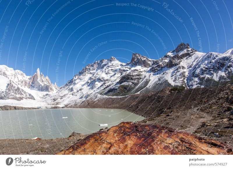 Seeturm Berge u. Gebirge Patagonien unverdorben rein abgelegen Felsen Himmel Schnee Ferien & Urlaub & Reisen Alpen Klima Wolken Farbfoto Tag
