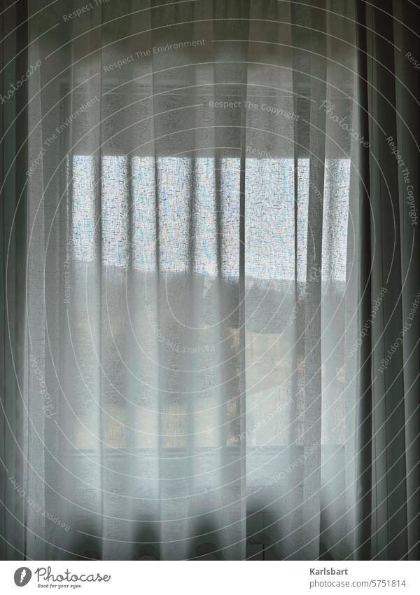 Schwarzwaldfenstergardinen Fenster Gardinen Vorhang Häusliches Leben Wohnung Licht Schatten Stoff Faltenwurf Sichtschutz hängen Textilien Innenaufnahme