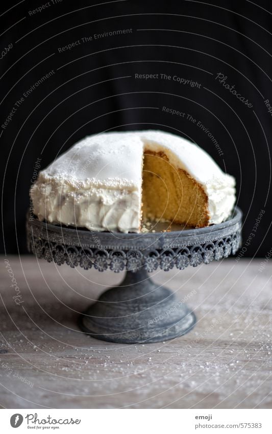 Torte | Leckeres Milcherzeugnisse Kuchen Dessert Süßwaren Ernährung Büffet Brunch lecker süß Tortenplatte Kalorienreich Farbfoto Innenaufnahme Studioaufnahme