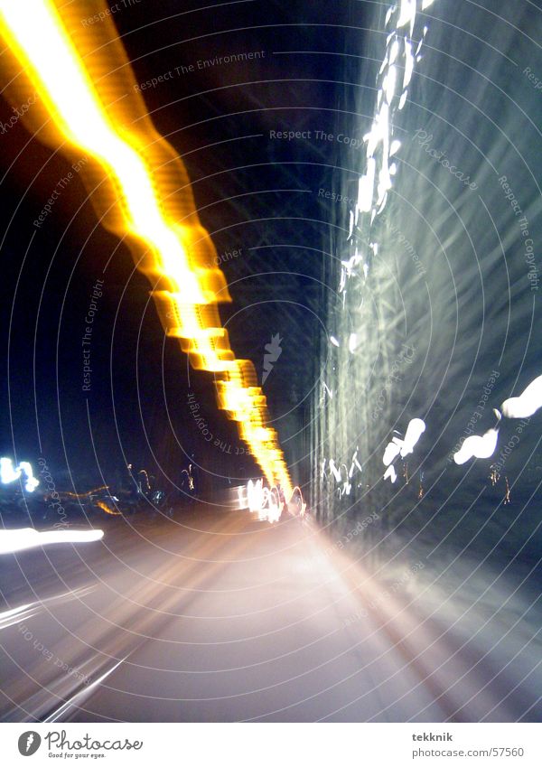 flash Licht Geschwindigkeit dunkel Gleise Schatten Brücke frieren fast Linie PKW car light dark
