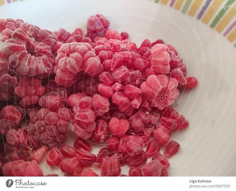 Himbeeren Frucht Ernährung Blaubeeren lecker Farbfoto Sommer Beeren Lebensmittel Beerenfrüchte Gesundheit Gesunde Ernährung Gesunder Lebensstil