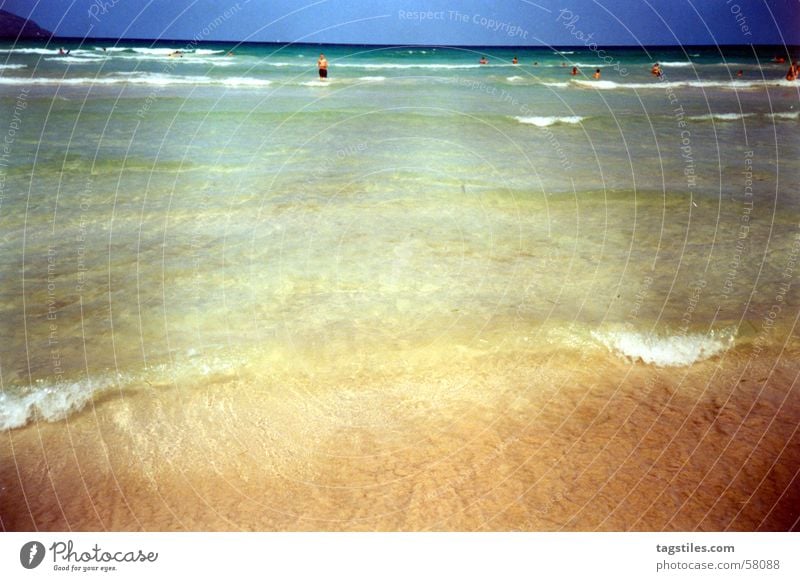 Sommer - Brandung von Mallorca Meer Wellen Strand Meerwasser Spanien Ferien & Urlaub & Reisen träumen Erholung Physik Freizeit & Hobby Außenaufnahme Freude