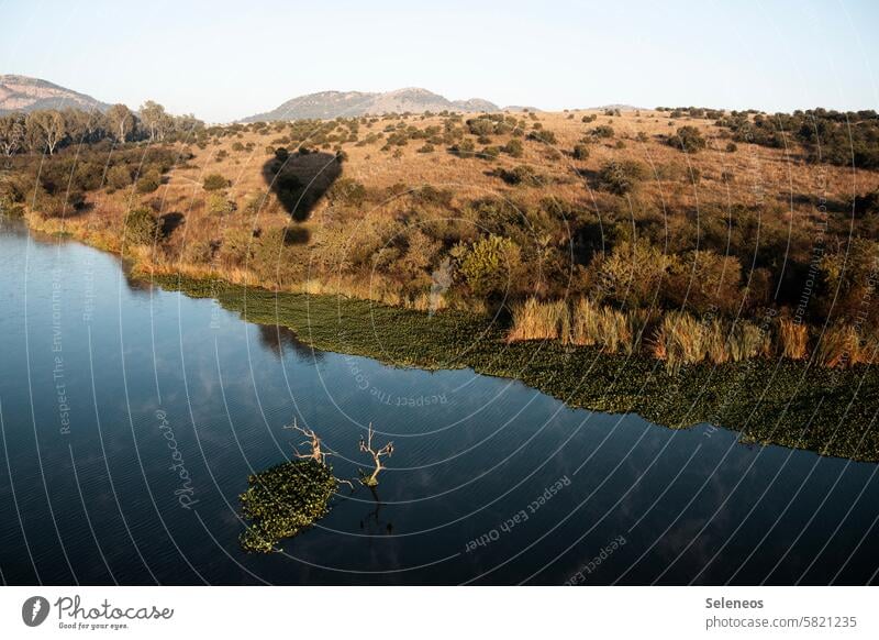 Schattendasein himmel Licht schatten Heißluftballon natur Afrika Südafrika See Fluss Landschaft