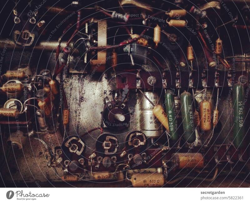 Technik, die begeistert. (so ein Männerding) Motor vintage dreckig alt verrostet Metall Rost Industrie Detailaufnahme Stahl Farbfoto Technik & Technologie