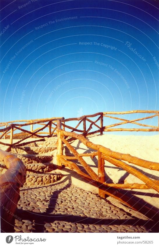 Treppe ins Blau - Ägypten, Hurghada Umweltschutz Strand Sommer Physik träumen tauchen Ferienhaus Holz Haus Konstruktion Meer Ferien & Urlaub & Reisen