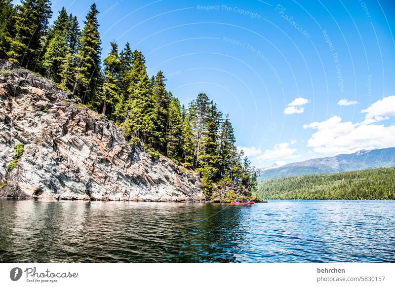 kanada Wellen Wasseroberfläche Clearwater Lake Himmel Berge u. Gebirge Wald Kanada See Landschaft erholsam genießen Fernweh Bergsee Nordamerika British Columbia