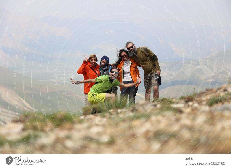 Lar-Nationalpark lar Iran Natur Freunde Spaß Camping wandern Bergsteigen Klettern Gruppenwandern Teheran Bodenerhebung große Höhe Hohe Höhenlage