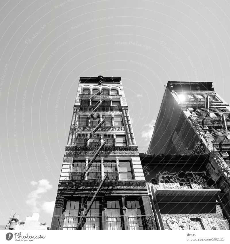 Erstes 2014 | Sunny Side Up New York City Stadtzentrum Altstadt Haus Traumhaus Hochhaus Bauwerk Gebäude Architektur Mauer Wand Treppe Fassade Balkon Fenster