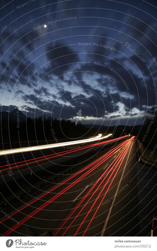 NFS Wolken Autobahn fahren Geschwindigkeit Verkehr weiß rot Linie Eile Straße Scheinwerfer Stern
