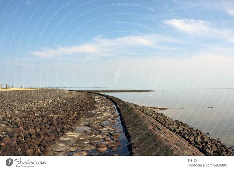 Niedrigwasser an der Badestelle auf Hallig Gröde Ebbe Ufer Seeufer steinig Himmel Wolken Sommer Außenaufnahme Natur Wasser Meer Nordsee Ferien & Urlaub & Reisen