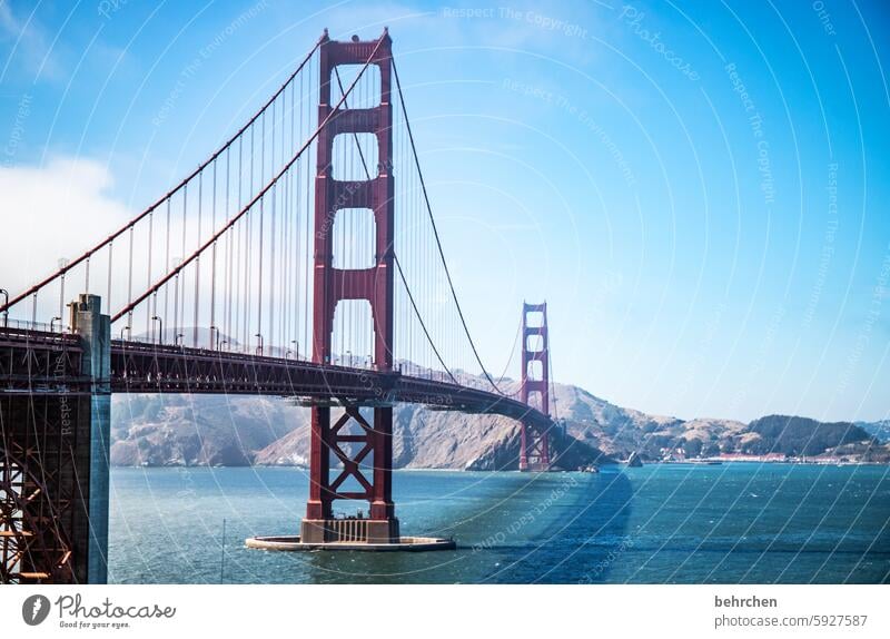 lieblingsorte Amerika Ferne Ferien & Urlaub & Reisen Himmel San Francisco fantastisch außergewöhnlich USA Nebel Golden Gate Bridge Wahrzeichen Brücke