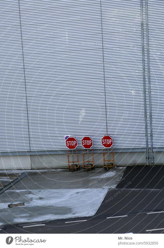 UT I Nur schweben ist schöner I       Stop hoch 3 rot Verkehrszeichen Stoppschild Straßenverkehr Schilder & Markierungen Verkehrswege Warnschild stoppen