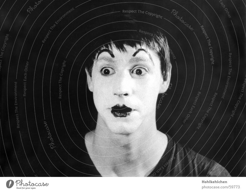 Alexander Popov Mann Clown Porträt Studioaufnahme geschminkt Überraschung unlustig Pantomime Dreißiger Jahre Schwarzweißfoto Gesicht Hals alt alex