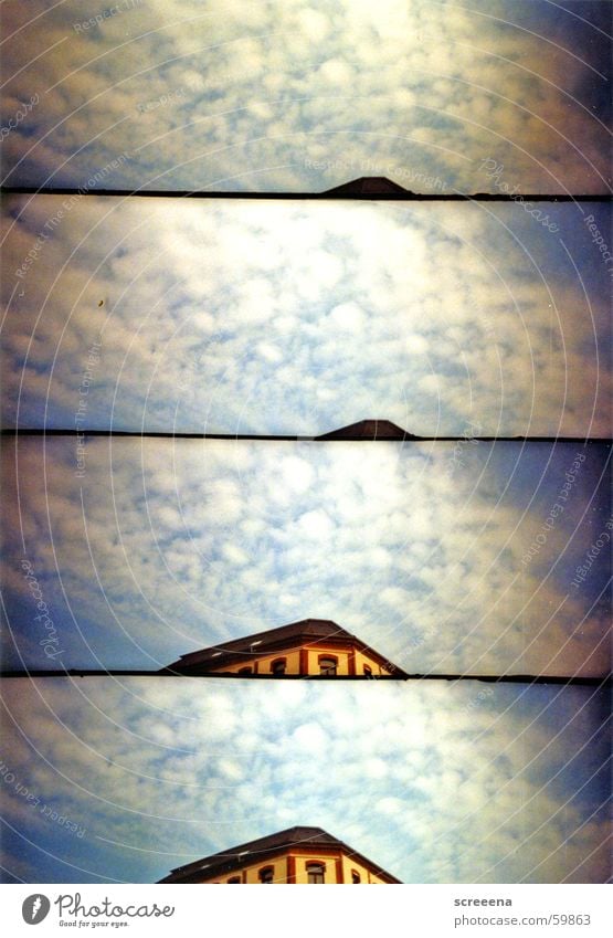 Cloudy City Haus Dach Wolken Leipzig gelb rot weiß Fenster Himmel blau Lomografie supersampler