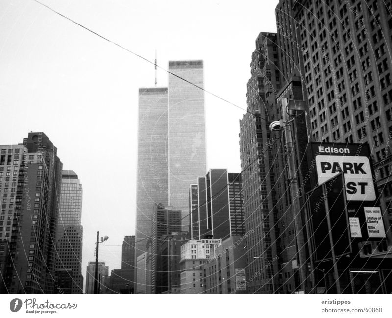 NY-WT New York City World Trade Center Park Hochhaus Haus Wolken Ferien & Urlaub & Reisen USA Straße