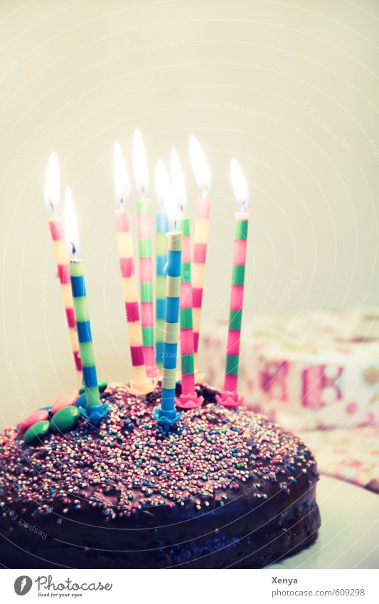 Happy Birthday Kuchen Frühstück Kerze Feste & Feiern mehrfarbig Geburtstagstorte Geburtstagswunsch Party Fröhlichkeit Geschenk Glückwünsche Freude genießen