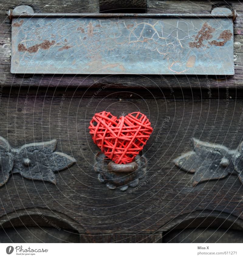 Herz-Botschaft Wohnung Dekoration & Verzierung Valentinstag Muttertag Tür Klingel Holz Gefühle Stimmung Liebe Verliebtheit Romantik Senior Verfall Vergangenheit