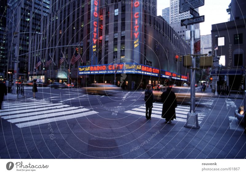 Radio City Hall - NYC New York City Hochhaus Taxi radio city hall straßße USA