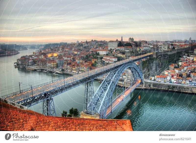 Porto, Portugal im HDR Ferien & Urlaub & Reisen Tourismus Haus Himmel Hügel Fluss Kleinstadt Stadt Brücke Gebäude Architektur Verkehr Wasserfahrzeug alt