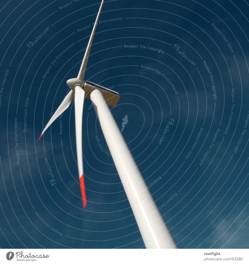 himmel Windkraftanlage alternativ Elektrizität Umwelt ökologisch Erneuerbare Energie Energiewirtschaft Bewegung Himmel blau motion