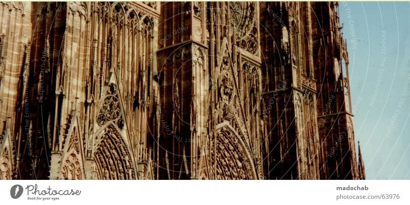 GOTIK | bauwerk kathedrale kirche alt dom architektur münster Gemäuer Straßburg antik Altertum Religion & Glaube Götter geschmackvoll Pfarrkirche Himmel Wolken