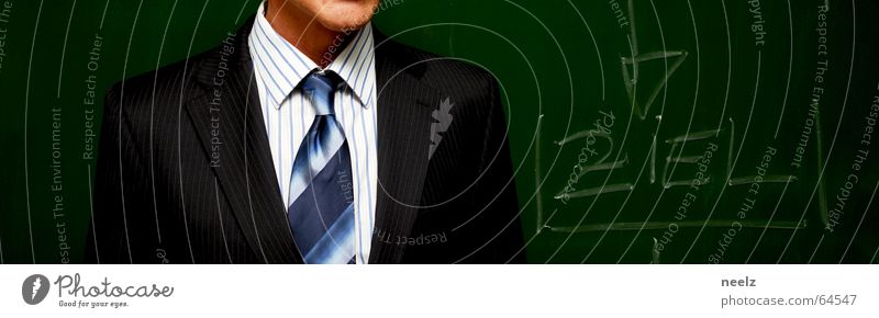 Ziel Mann Krawatte Anzug Rede Tafel Nadelstreifen Hemd weiß Geschäftsleute Arbeit & Erwerbstätigkeit Kreide Business Geschäftsmann