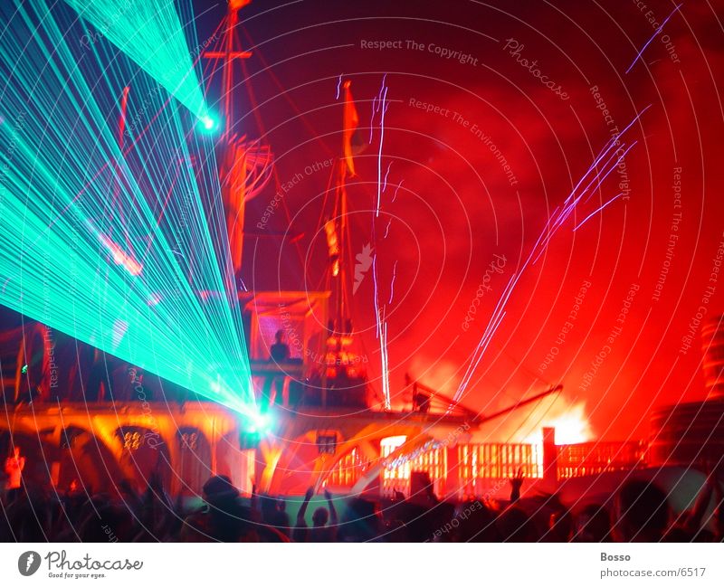 Outdoor laser and fireworks Laser Amsterdam Freizeit & Hobby @ mysteryland Außenaufnahme