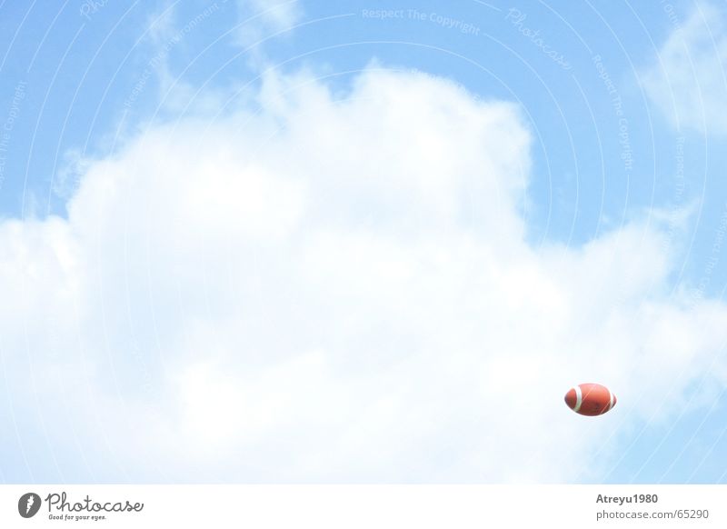 suchbild American Football Wolken football Himmel blau werfen atreyu Sport