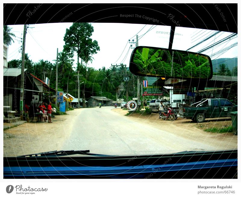 road trip Geländewagen Thailand Spiegel Palme Dorf Koh Samui Linksverkehr Rückspiegel PKW jeep Straße Fensterscheibe Wege & Pfade