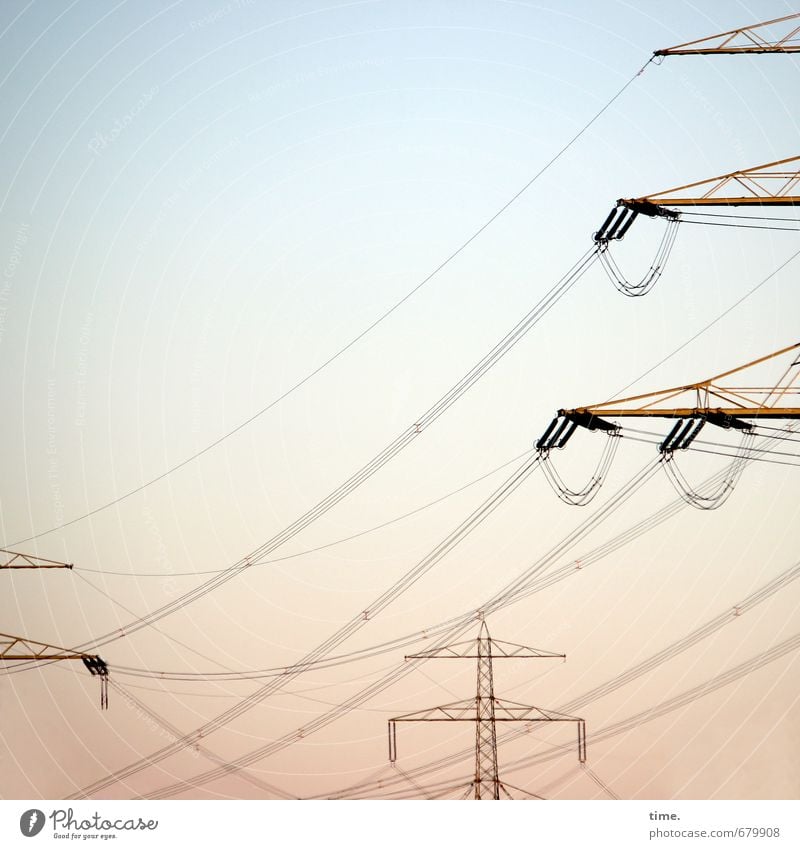 vermessen Technik & Technologie Fortschritt Zukunft Informationstechnologie Energiewirtschaft Hochspannungsleitung Strommast Elektrizität Stromtransport Himmel