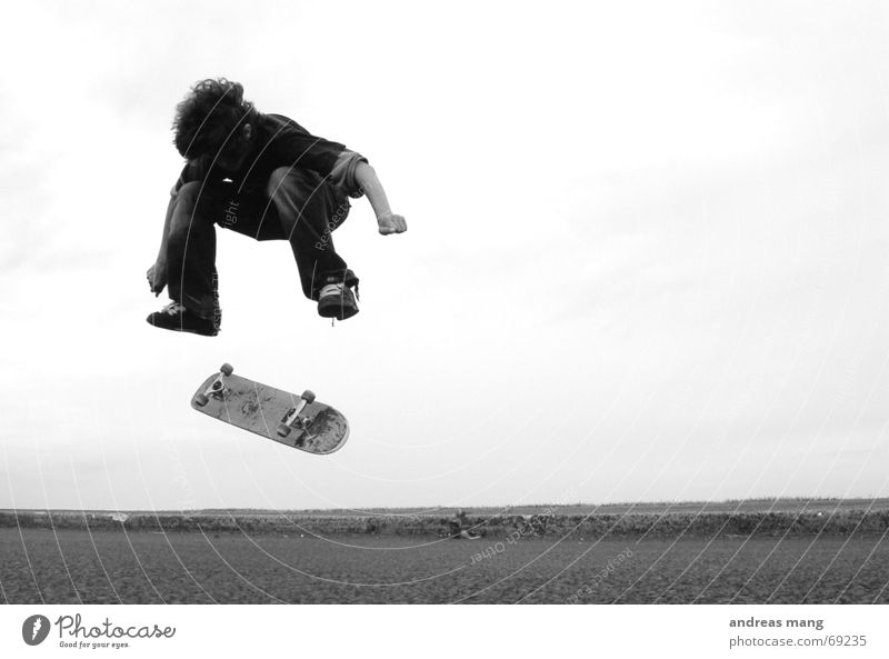 Nollie Heelflip - pt.II Skateboarding Salto springen fliegen Stil Trick Aktion Sport extrem Junge boy Parkdeck nollie heel Straße fly flying stylish Kind