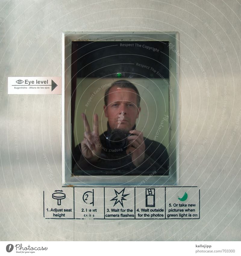selfie Mensch maskulin Mann Erwachsene Kopf 1 30-45 Jahre Symmetrie Passbild Fotoautomat Studioaufnahme Piktogramm Porträt Erfolg Finger Symbole & Metaphern