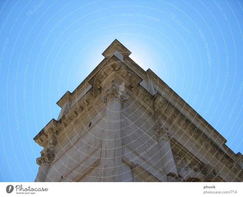 capitolio Rom Gegenlicht Italien Erfolg blau historisch hell Schönes Wetter Säule Bogen Himmel