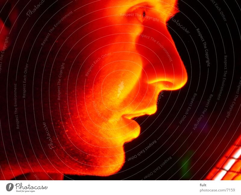 gesicht Mann Profil rot Nachtaufnahme Wange Gesicht Nase Auge Mund