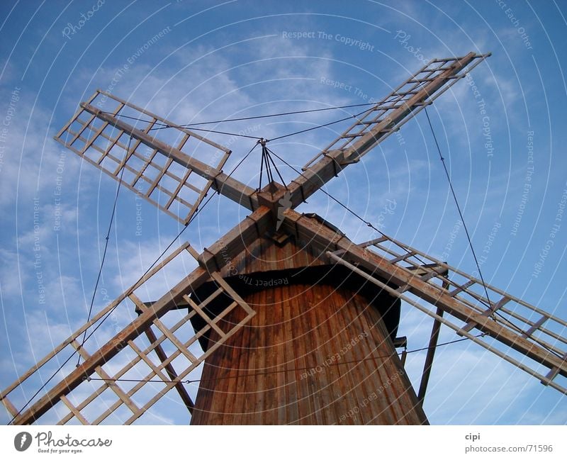 Abwarten Mühle Windmühle stagnierend Wolken Niederlande Himmel Schweden