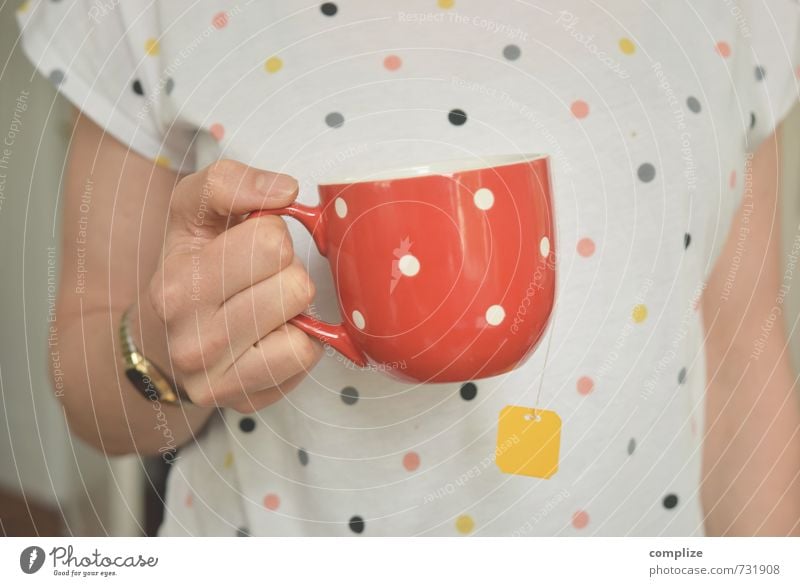 Handtaschen-Mode Ernährung Frühstück Kaffeetrinken Bioprodukte Getränk Heißgetränk Tee Tasse schön Gesundheit Gesunde Ernährung Wellness Sinnesorgane Erholung