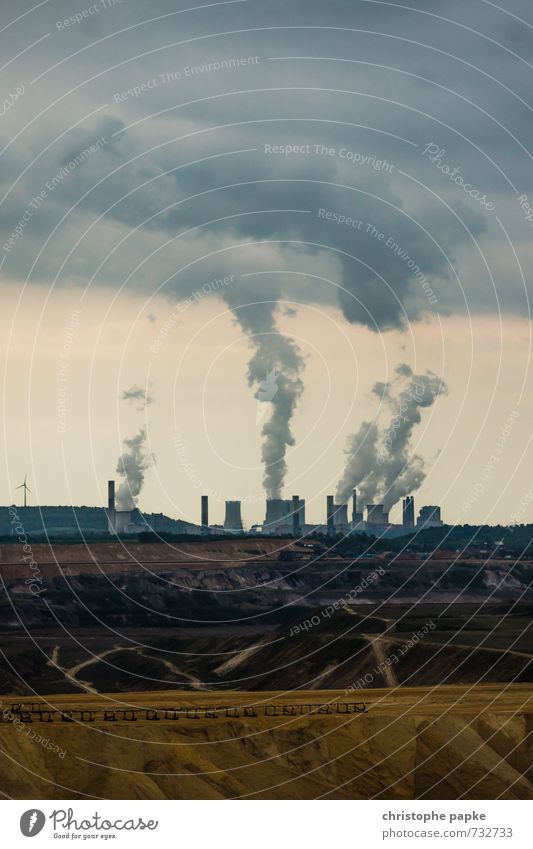 So werden Wolken geboren Industrie Energiewirtschaft Kernkraftwerk Kohlekraftwerk Umwelt Klimawandel dreckig dunkel Umweltverschmutzung Umweltschutz