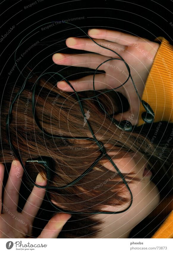 wer hören will muss fühlen #1 Kopfhörer Scanner Hand Pullover Handfläche Haare & Frisuren orange Musik erstaunt Gesicht