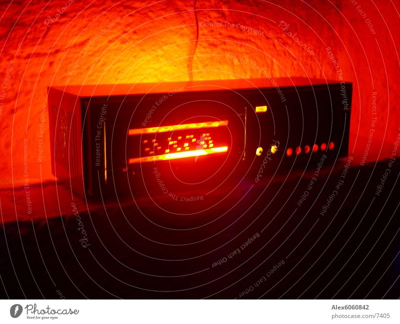 Retroradiorama rot Lautsprecher Wand Tisch retro Radio tuner Musik