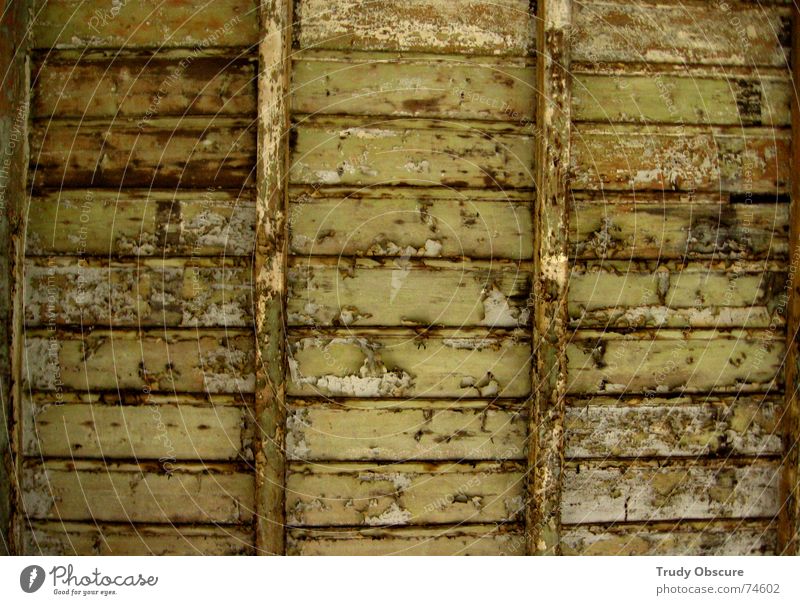 'against' pollution Holz Oberfläche Strukturen & Formen Holzbrett verfallen Häusliches Leben baufällig morsch labil Feld Muster Teilung alt gewohnt gebraucht