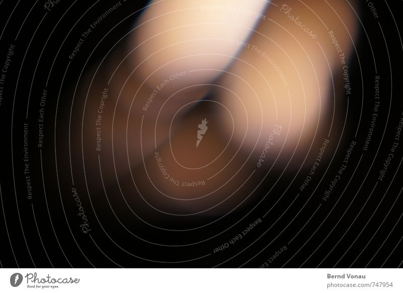 licht quellen Lampe braun orange schwarz Unschärfe Wolken rund Kontrast Lichtspiel Farbfoto Innenaufnahme Experiment Textfreiraum unten Nacht Kunstlicht