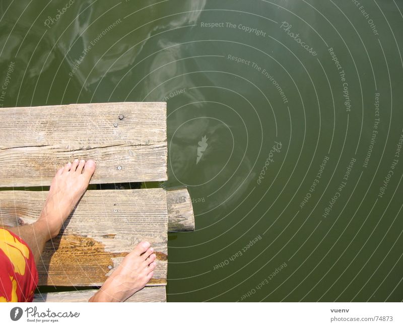 Ein Tag am See Steg Badehose Teich Sommer Wasser Fuß Schwimmen & Baden Haut