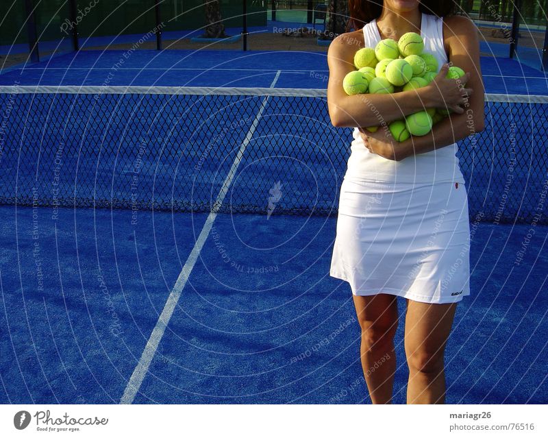 Todas para mi Tennis Frau weiß gelb Sport tenis Ball blau