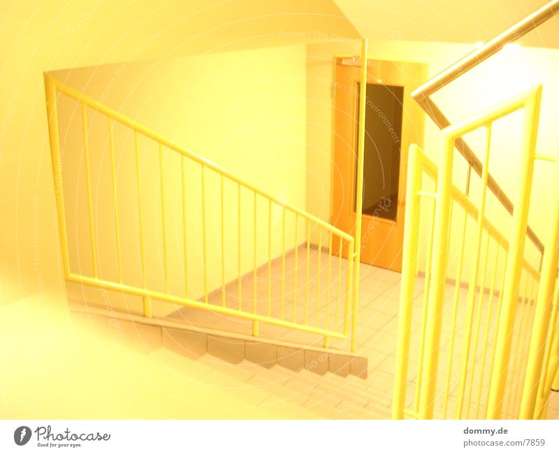 Gelb Treppenhaus Überbelichtung gelb Fototechnik kaz leuchten